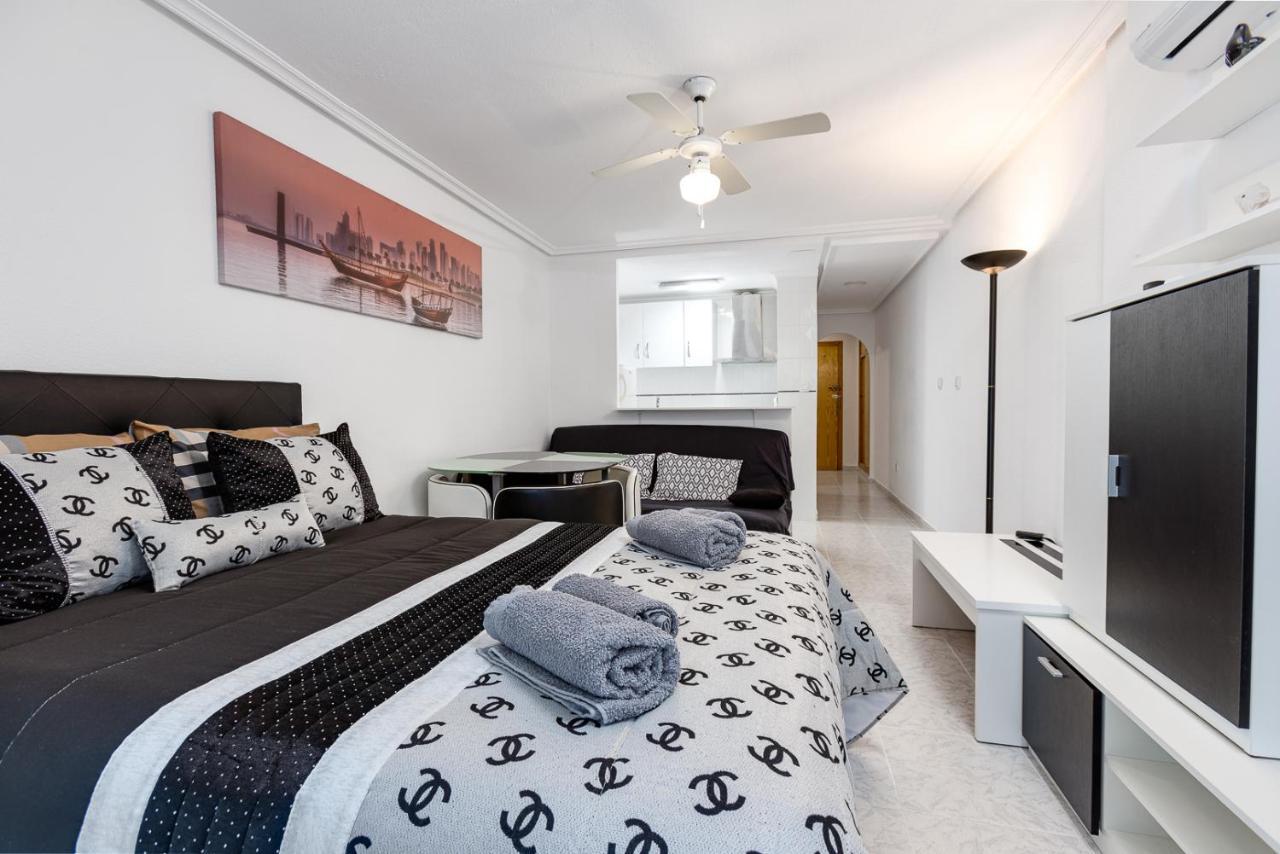 Studio Playa Del Cura Torrevieja Exterior photo